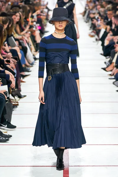 Look 72